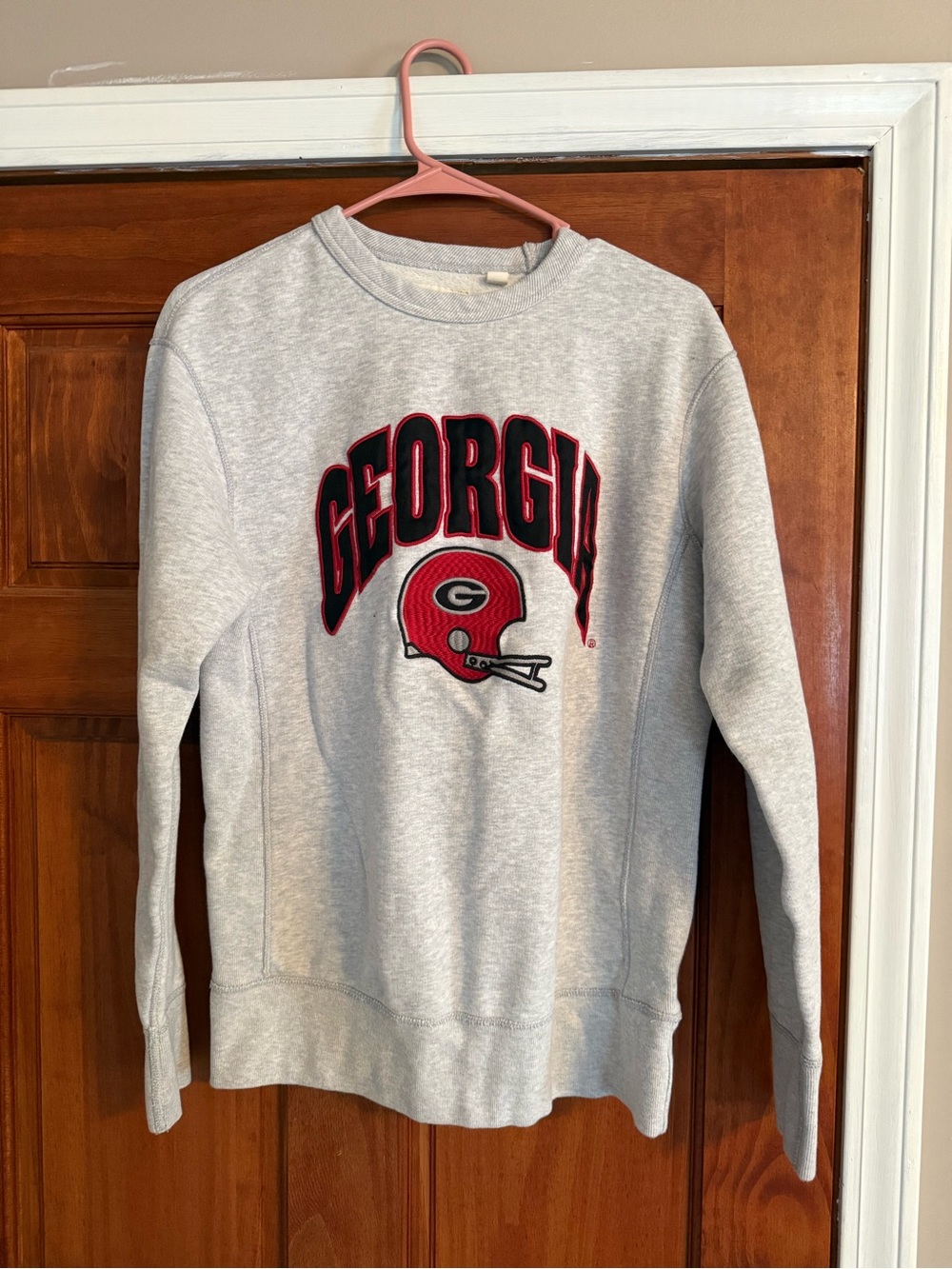 Georgia Graphic Crewneck Sweatshirt - Light Gray with Red Logo